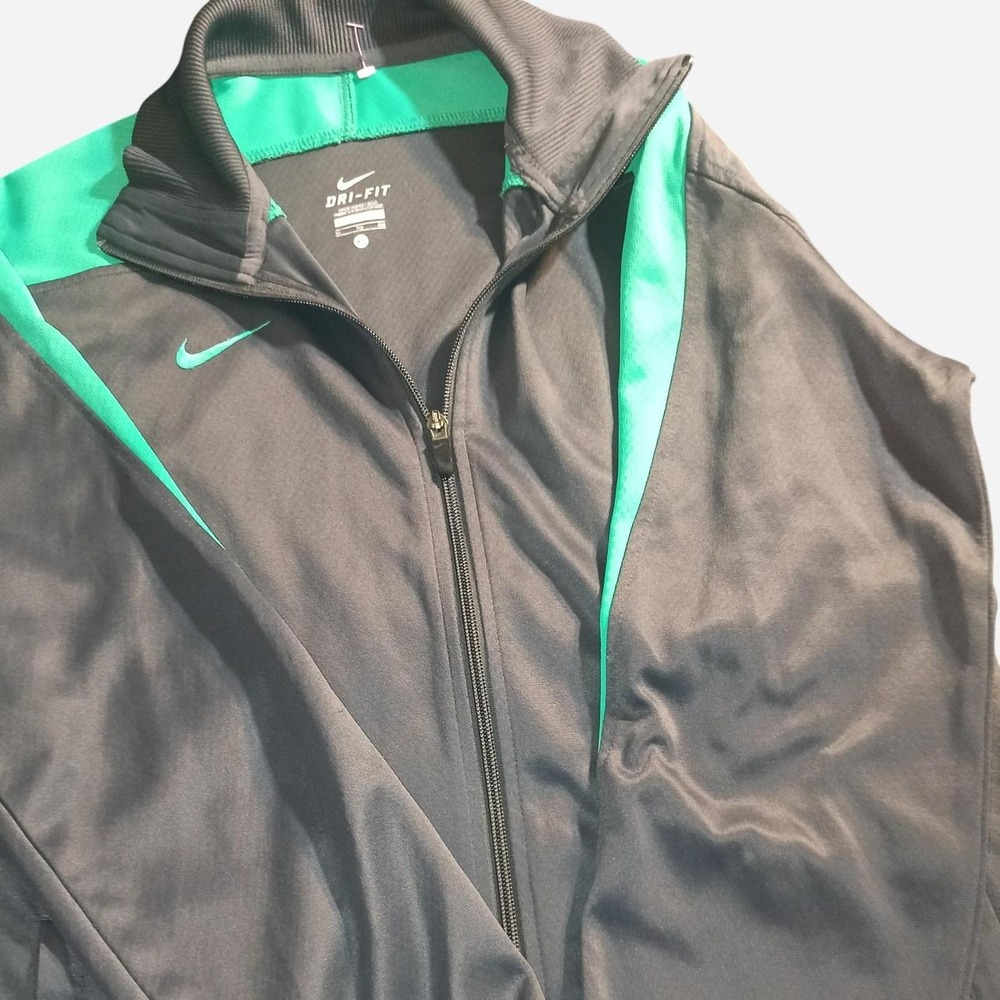 Nike pullover